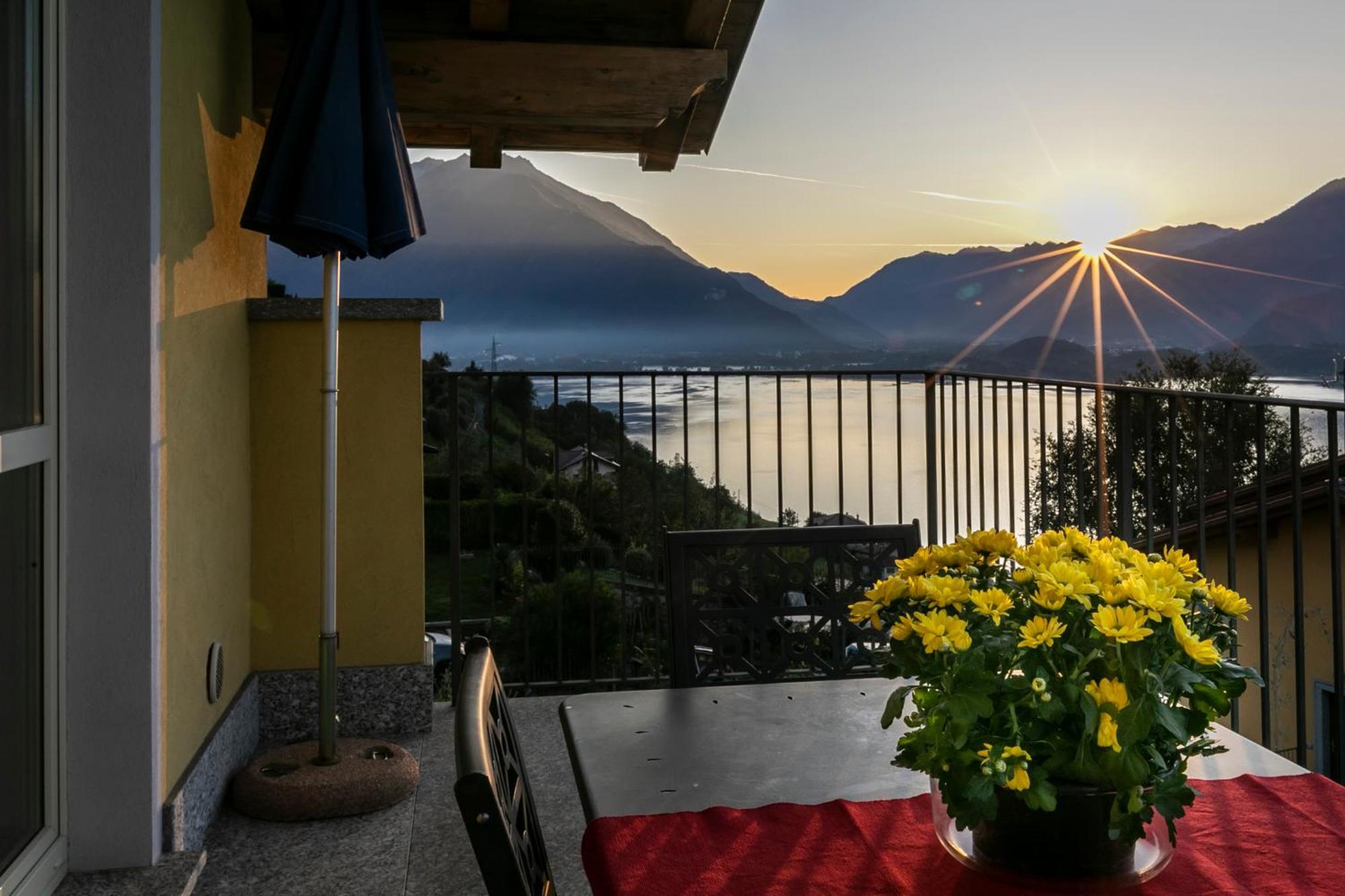 La Collina Degli Ulivi Appartement Vercana Buitenkant foto