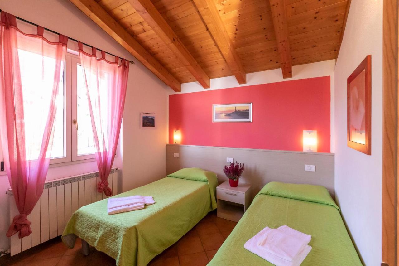 La Collina Degli Ulivi Appartement Vercana Buitenkant foto